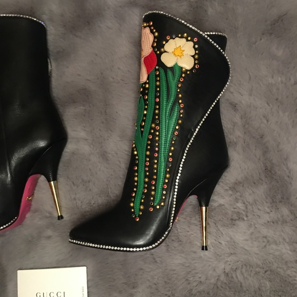 Brand New Gucci Intarsia Boots - Picture 3 of 16